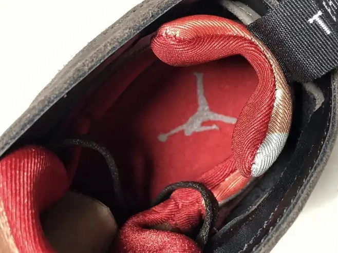 One Kick Jordan SP x Air AT3375-200 7 Patta 